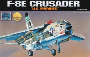 Academy 12440(1615) 1/72 F-8E Crusader "U.S. Marines"